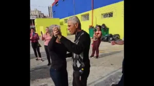 Família na RMC faz festa ao reencontrar idoso quase 20 km longe de casa