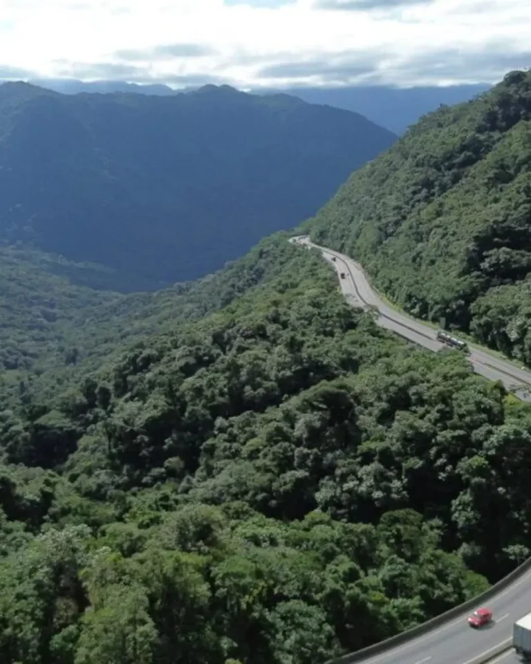 BR-277 entre Curitiba e o Litoral do Paraná entra em nova etapa de obras de infraestrutura