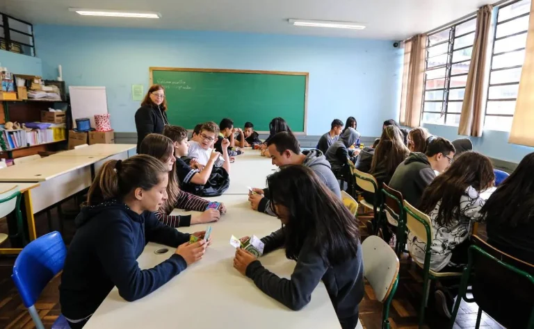 Inscrição para PSS de professores no Paraná termina nesta segunda-feira
