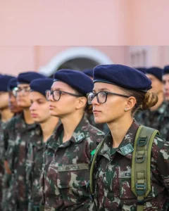 Mulheres de 18 anos podem se alistar no serviço militar