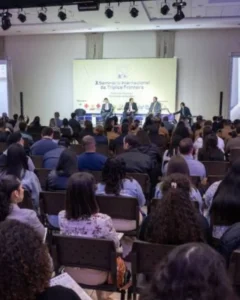 Seminário sobre tráfico humano reúne Brasil, Paraguai e Argentina para discutir políticas de combate