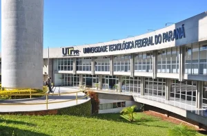 Concurso público da UTFPR abre vagas para professores; salários vão até R$ 10,4 mil