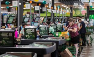 Supermercado-deve-pagar-dobro-mulheres-trabalham-aos-domingos-diz-TST