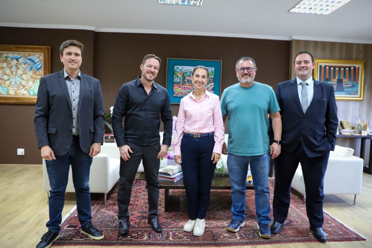 Com investimento de R$ 300 milhões, São José dos Pinhais sediará nova indústria de bebidas