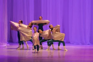 Escola de Dança Teatro Guaíra anuncia inscrições para 2025