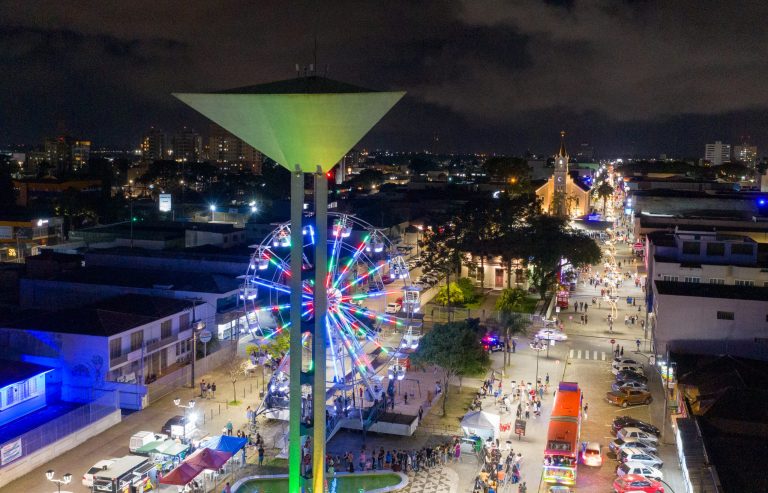 São José dos Pinhais publica edital de credenciamento de empresas para o Natal Encanto e Luz 2024