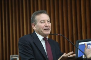 Segundo o deputado, a Secretaria de Estado da Educação (SEED) propôs o fechamento de CEBEJAs em municípios como Londrina, Maringá, São José dos Pinhais e Guaraniaçu
