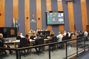 Vereadores mantêm o veto à proibição de inauguração de obras inacabadas