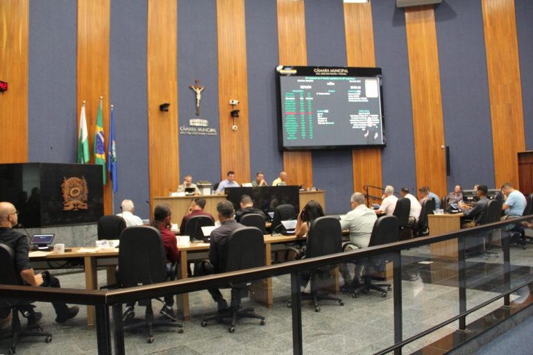 Vereadores mantêm o veto à proibição de inauguração de obras inacabadas