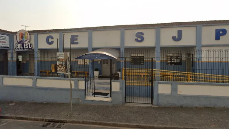Portas fechadas para educação: fim de CEEBJA preocupa na RMC