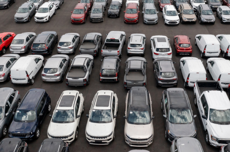 Vai comprar um carro seminovo? Confira orientações do Procon-SJP para evitar dores de cabeça