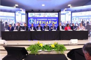 Agentes fiscais de São José dos Pinhais participam de congresso nacional sobre tributação municipal