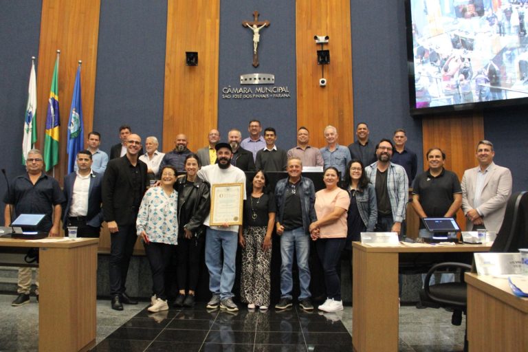 Última Sessão Ordinária do ano tem homenagem e projetos em regime de urgência; confira