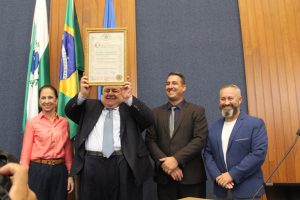 Prefeito de Curitiba Rafael Greca recebe Cidadania Honorária são-joseense