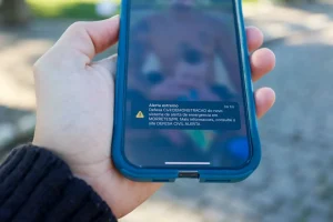 Novo sistema da Defesa Civil do Paraná vai emitir alertas de desastres pelo celular
