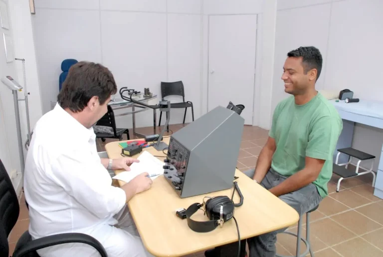 Detran-PR deve eliminar taxa de reteste em exames de habilitação ou renovação da CNH