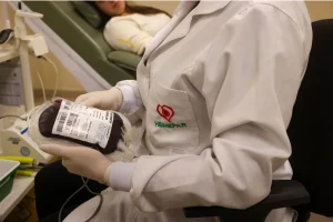 Hemepar faz alerta: doe sangue antes das festas de fim de ano