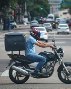 Projeto de lei no Paraná amplia isenção do IPVA para motos de até 170 cilindradas e veículos sustentáveis
