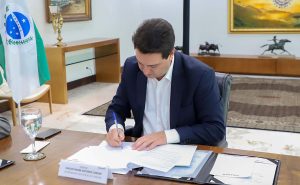 ratinho-governador-parana-nomeacao-novos-professores