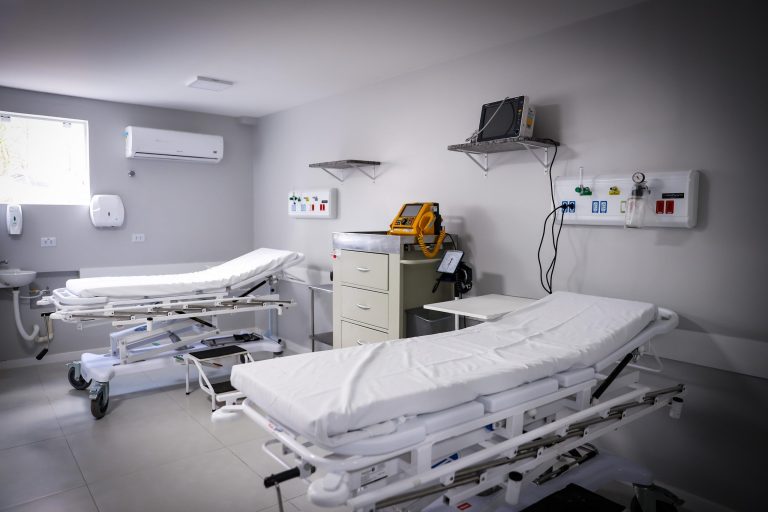 Prefeitura entrega primeira etapa da reforma do Hospital e Maternidade São José dos Pinhais (HMSJP) 