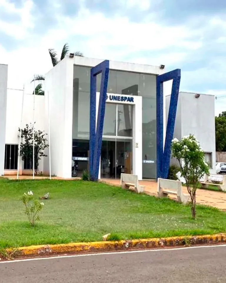 Unespar abre concurso com 59 vagas e salários de até R$ 7,6 mil; inscrições até 6 de março