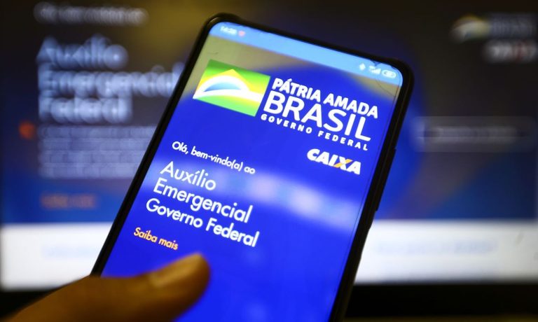 Governo notifica mais de 176 mil pessoas para devolver auxílio emergencial indevido