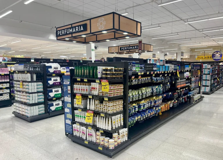 Supermercado da Grande Curitiba reinaugura após um “tapa” de R$ 3 milhões