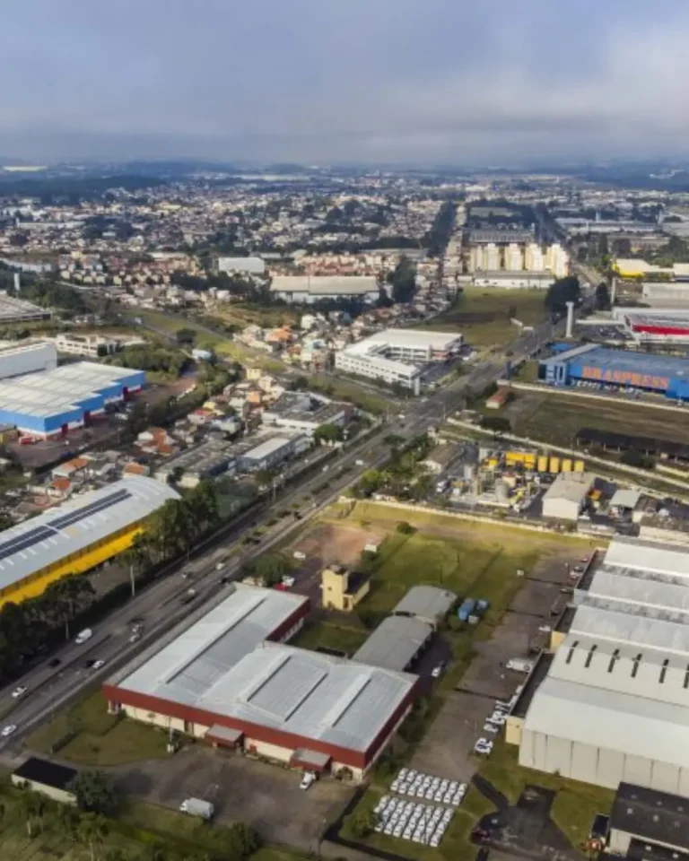 Curitiba registra crescimento de 48% no número de empresas entre 2020 e 2024