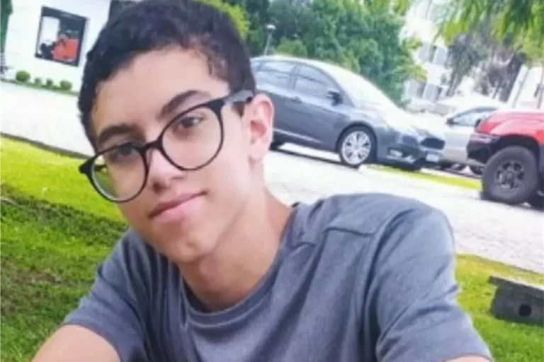 Cadê o Erick? Família busca informações de jovem que desapareceu em SJP