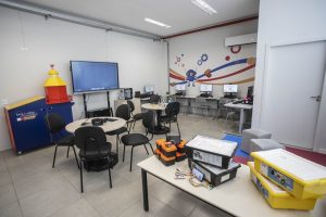 Rede municipal de Curitiba tem 11 mil estudantes com deficiências ou altas habilidades