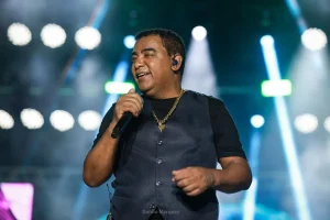 Raça Negra e Luan Pereira festejam aniversário de Pinhais