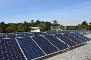 Placas solares da UTFPR produzem energia suficiente para abastecer mais de 2 mil casas