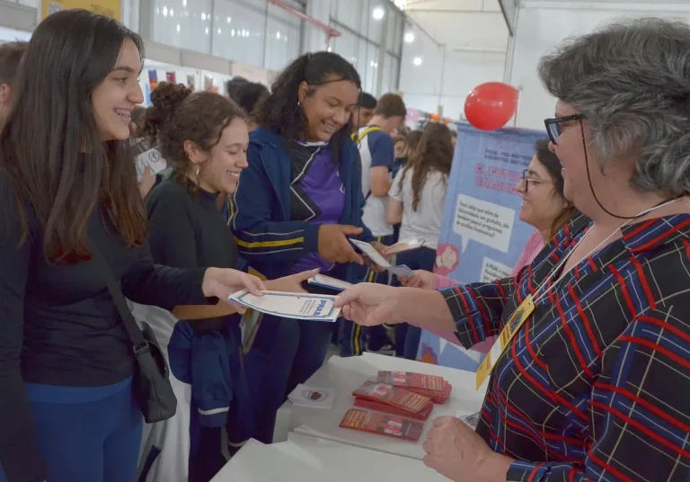 UFPR organiza maior evento de educação, ciência e inovação do PR