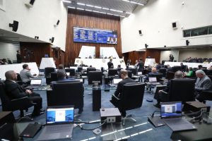 Nesta terça-feira (15) foram realizadas duas sessões plenárias.