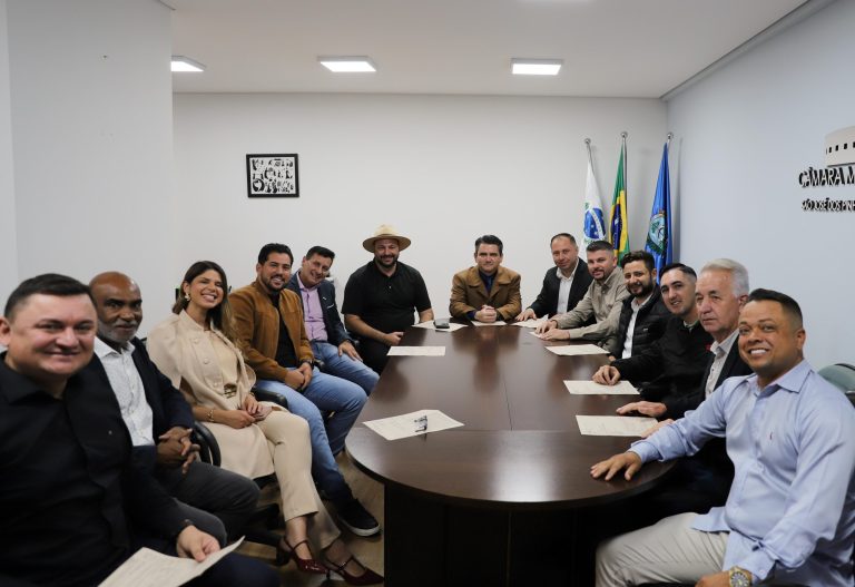Vereadores recebem visita do deputado federal Geraldo Mendes