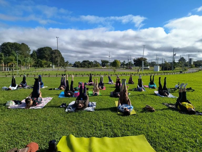 Yoga no Parque: atividade gratuita de saúde e bem-estar será neste sábado (05)