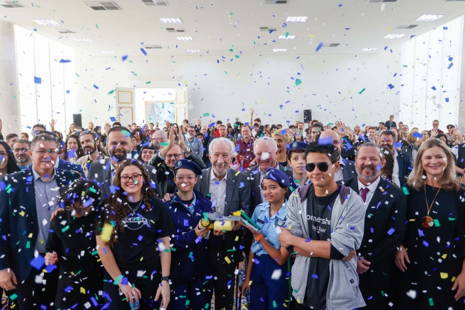 Com 4,7 mil alunos, Clubes de Ciências das escolas levam tecnologia para as comunidades
