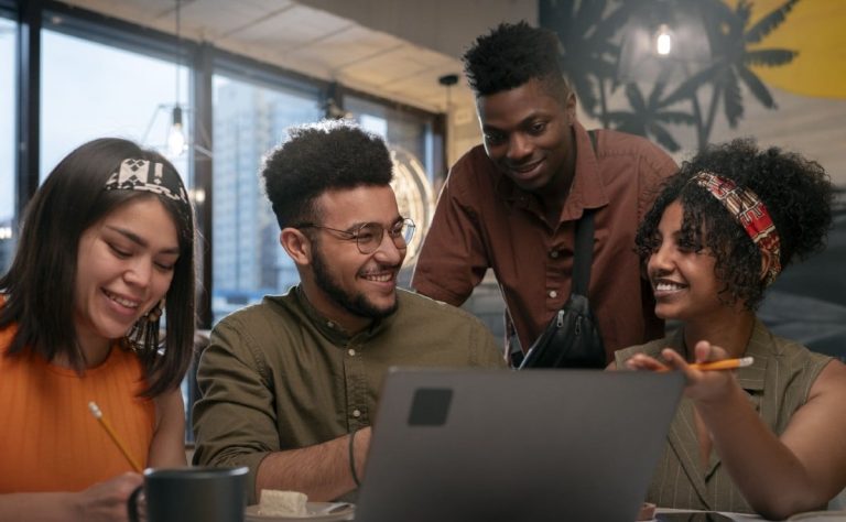 foto-estagio-ciee-vagas-de-emprego