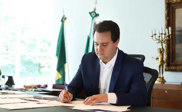 parana-autoriza-novas-promocoes-e-progressoes-carreiras-51-mil-servidores-estaduais