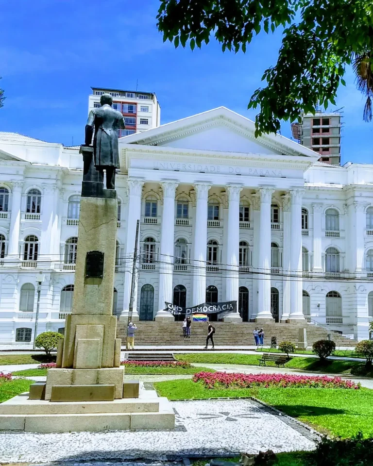 Vestibular 2026 da UFPR: Inscrições abertas com mais de 5 mil vagas e ampla política de cotas