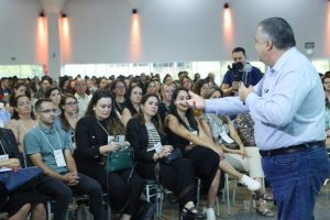 Evento discute implementação do Programa Mais Acesso à Especialistas no Paraná