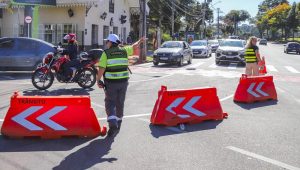 Domingo movimentado em Curitiba: corridas de rua e carreata devem reunir mais de 3 mil pessoas