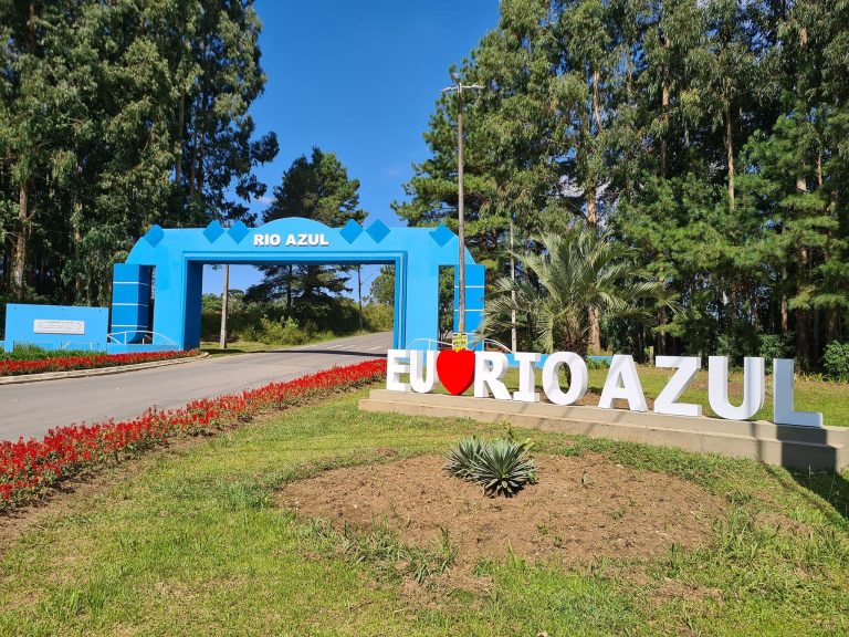 Prefeitura de Rio Azul oferta PSS com 9 vagas; salários chegam a R$ 6,4 mil