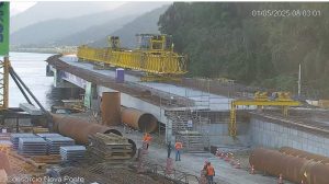 Ponte de Guaratuba chega a 50% de execução e recebe visita do governador; veja como está a obra e quando será entregue