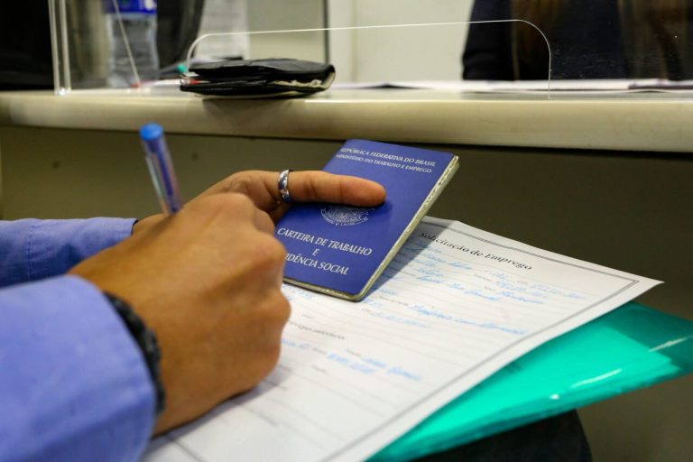 São José dos Pinhais promove feirão de empregos para jovens nesta semana