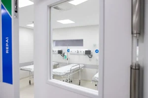 Paraná vai abrir concurso público com mais de 600 vagas para área da saúde