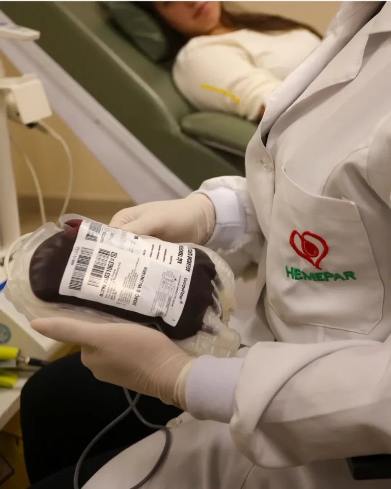 Hemepar Curitiba aponta estoques críticos e pede doações de sangue, especialmente dos tipos A e O