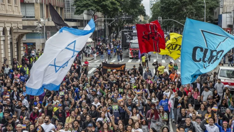 Marcha para Jesus deve reunir mais de 20 mil fiéis em Curitiba