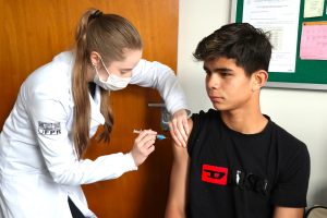 Saúde imunizou aproximadamente 4 mil pessoas contra influenza em ação do final de semana