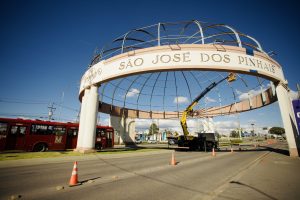Portal de São José dos Pinhais passa por revitalização após quase 20 anos
